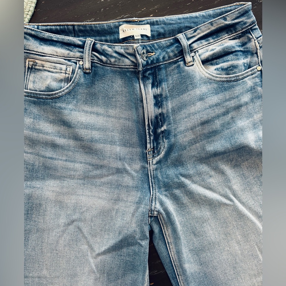 Super cute pair of Risen raw hem, crop jeans! Size 15. Brand new, never worn! - Picture 4 of 8